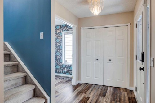 103 Riverview Circle Se, Calgary, AB - Indoor Photo Showing Other Room