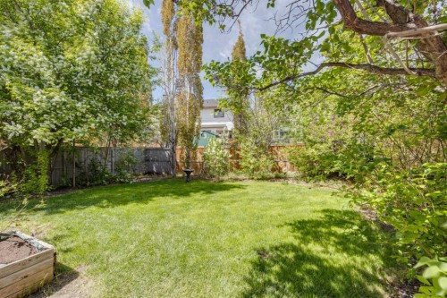 103 Riverview Circle Se, Calgary, AB - Outdoor
