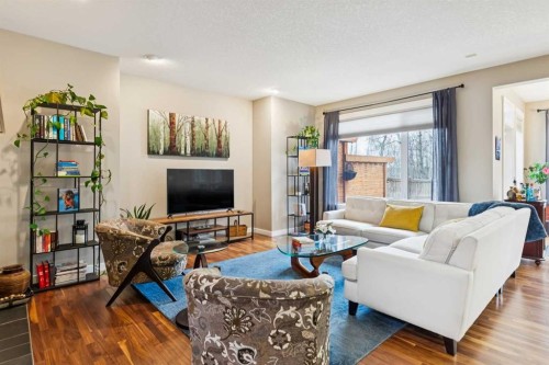 11 Wentworth Manor Sw, Calgary, AB - Indoor Photo Showing Living Room