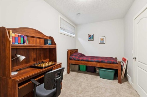 11 Wentworth Manor Sw, Calgary, AB - Indoor Photo Showing Other Room