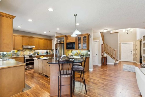 11 Wentworth Manor Sw, Calgary, AB - Indoor Photo Showing Kitchen With Upgraded Kitchen