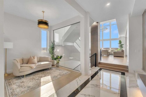 351 Lucas Way Nw, Calgary, AB - Indoor