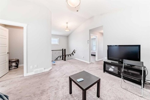 144 Nolancrest Circle Nw, Calgary, AB - Indoor