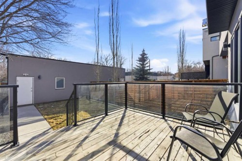 231 12 Avenue Ne, Calgary, AB - Outdoor With Exterior