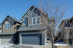 163 Cougar Ridge Manor SW Calgary, AB T3H 0V3