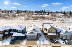 60 Crestbrook View SW Calgary, AB T3L 6G7