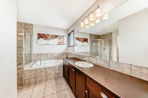 691 Panamount Boulevard Nw, Calgary, AB - Indoor Photo Showing Bathroom