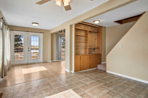 31017 Range Road 23, Rural Mountain View County, AB - Indoor Photo Showing Other Room