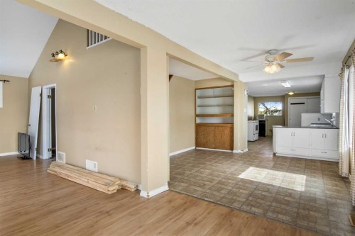31017 Range Road 23, Rural Mountain View County, AB - Indoor Photo Showing Other Room