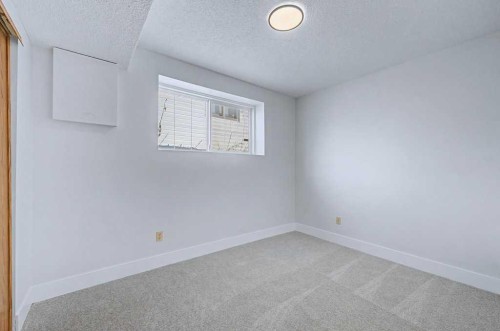 1607 Marlyn Way Ne, Calgary, AB - Indoor Photo Showing Other Room