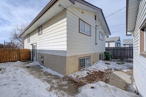 1607 Marlyn Way Ne, Calgary, AB - Outdoor With Deck Patio Veranda With Exterior
