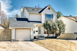 179 Ranchridge Drive NW Calgary, AB T3G 1W1