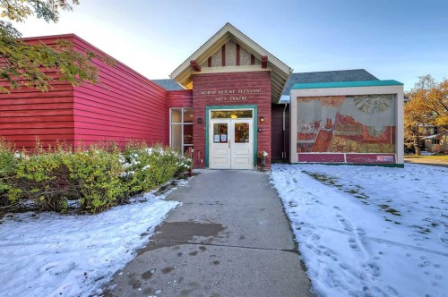 4320 Centre A Street Ne, Calgary, AB - Outdoor