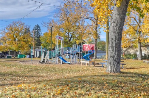 4320 Centre A Street Ne, Calgary, AB - Outdoor