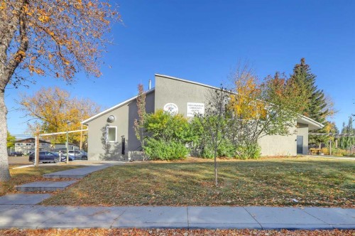 4320 Centre A Street Ne, Calgary, AB - Outdoor