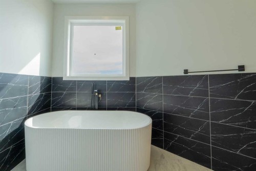 49 Lowden Close, Red Deer, AB - Indoor Photo Showing Bathroom