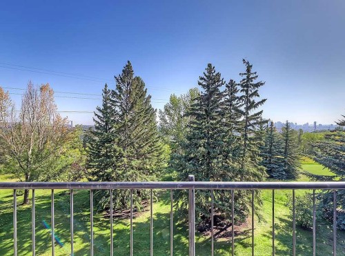 302-332 Cedar Crescent Sw, Calgary, AB - Outdoor With Balcony With View