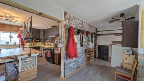 311 47 Avenue West, Claresholm, AB - Indoor