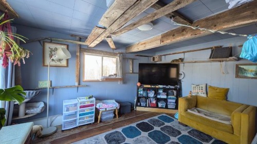 311 47 Avenue West, Claresholm, AB - Indoor