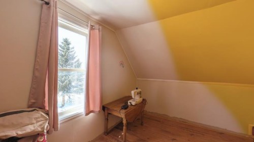 311 47 Avenue West, Claresholm, AB - Indoor Photo Showing Other Room