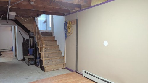 311 47 Avenue West, Claresholm, AB - Indoor