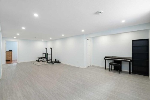 232 Silverview Way Nw, Calgary, AB 