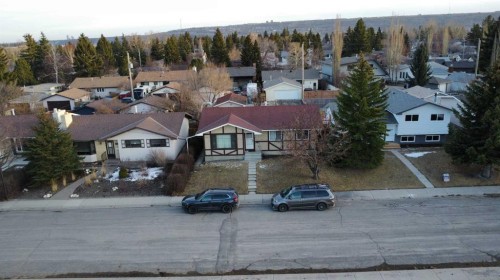 232 Silverview Way Nw, Calgary, AB 