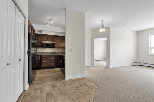 415-26 Val Gardena View Sw, Calgary, AB - Indoor