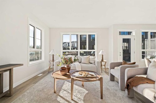604 Sovereign Common Sw, Calgary, AB - Indoor Photo Showing Living Room