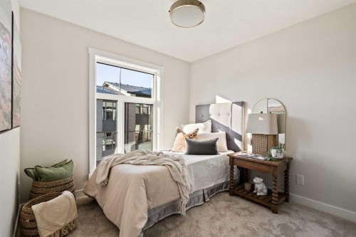 604 Sovereign Common Sw, Calgary, AB - Indoor Photo Showing Bedroom