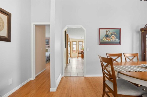 1331 Sunvista Way Se, Calgary, AB - Indoor Photo Showing Dining Room