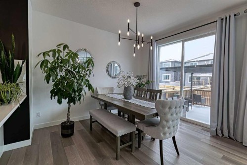 3 Saddlebred Court, Cochrane, AB - Indoor Photo Showing Dining Room