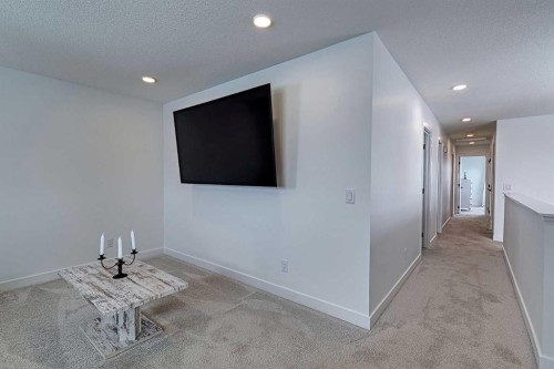 3 Saddlebred Court, Cochrane, AB - Indoor Photo Showing Other Room