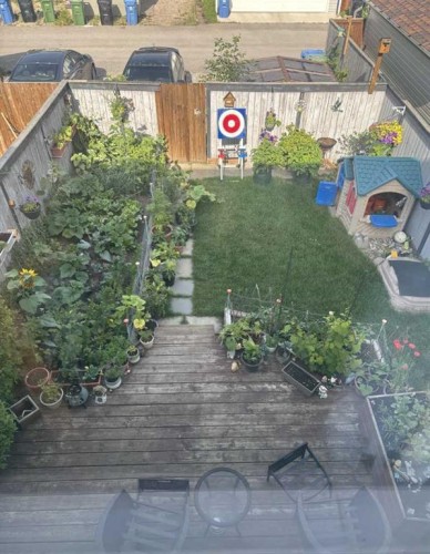 6 Elgin Meadows Gardens Se, Calgary, AB - Outdoor