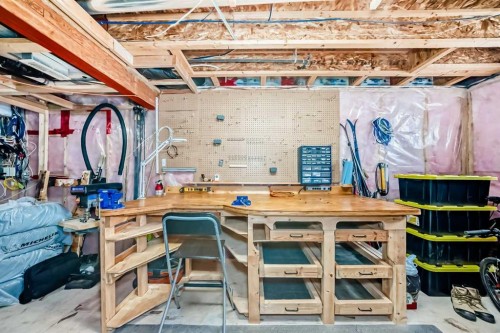 6 Elgin Meadows Gardens Se, Calgary, AB - Indoor Photo Showing Other Room