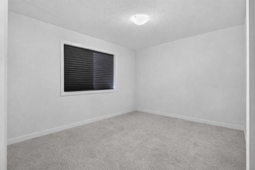 403-137 Red Embers Link Ne, Calgary, AB - Indoor Photo Showing Other Room