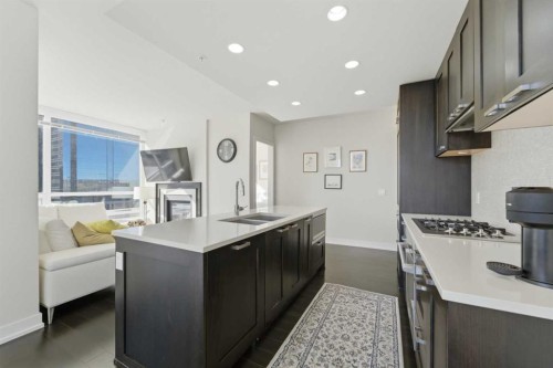 825-222 Riverfront Avenue Sw, Calgary, AB - Indoor Photo Showing Kitchen With Double Sink