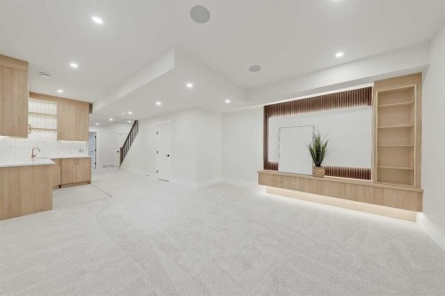 1007 18 Avenue Nw, Calgary, AB - Indoor
