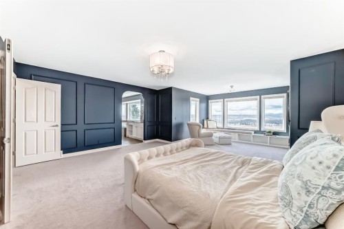 268 Springbluff Bay Sw, Calgary, AB - Indoor Photo Showing Bedroom