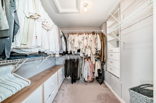 268 Springbluff Bay Sw, Calgary, AB - Indoor With Storage