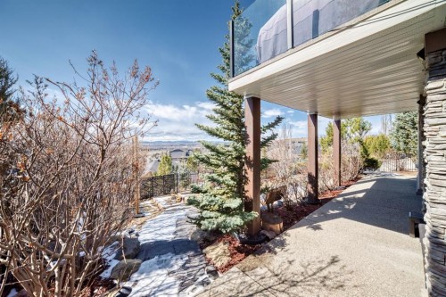 268 Springbluff Bay Sw, Calgary, AB - Outdoor