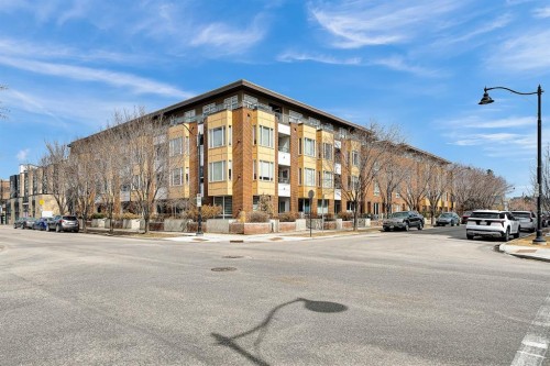 409-1000 Centre Avenue Ne, Calgary, AB - Outdoor