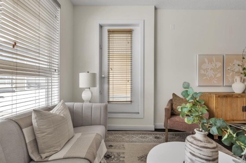 409-1000 Centre Avenue Ne, Calgary, AB - Indoor