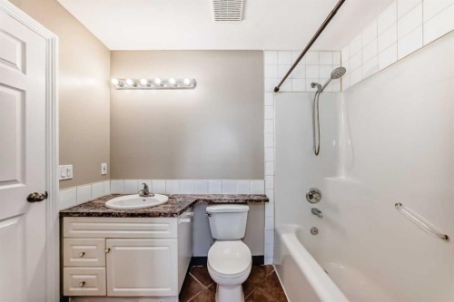 205-7 Lineham Avenue, Okotoks, AB - Indoor Photo Showing Bathroom