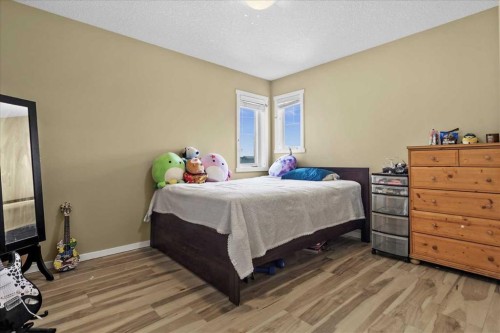 15 Sage Berry Road Nw, Calgary, AB - Indoor Photo Showing Bedroom