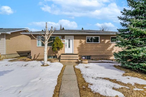 4224 Worcester Drive Sw, Calgary, AB - Outdoor