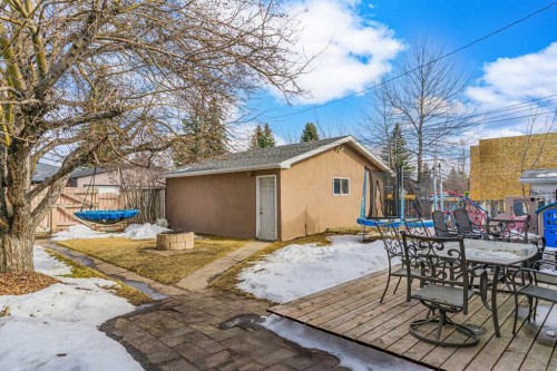 4224 Worcester Drive Sw, Calgary, AB - Outdoor With Deck Patio Veranda