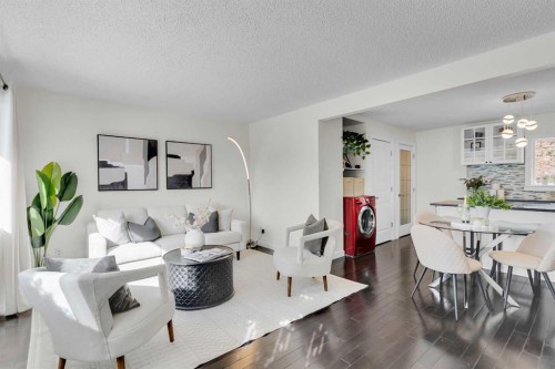 4224 Worcester Drive Sw, Calgary, AB - Indoor