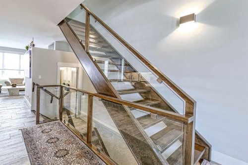 2418 24A Street Sw, Calgary, AB - Indoor Photo Showing Other Room