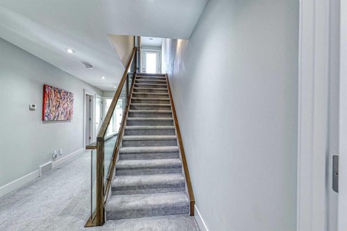 2418 24A Street Sw, Calgary, AB - Indoor Photo Showing Other Room